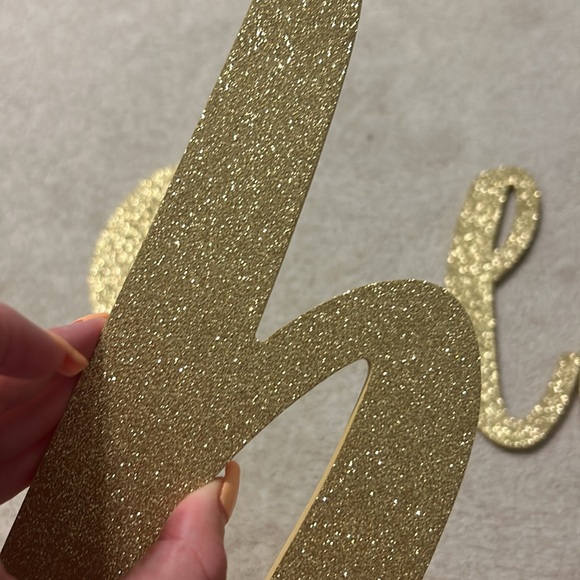 Gold glitter “CHLOE” decoration - Picture 3 of 4